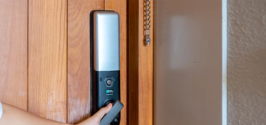 Home Security Electronic Locks Upgrades in Homer Glen, IL